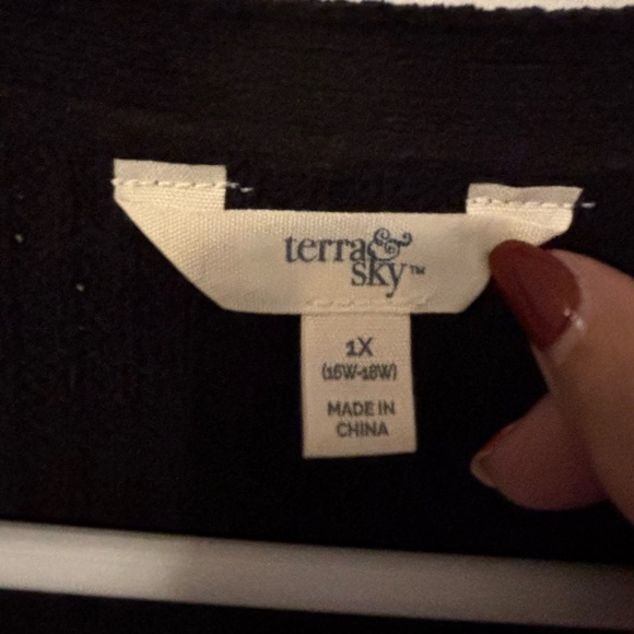 Terra & Sky Black Open-Knit Cardigan - Picture 8 of 10